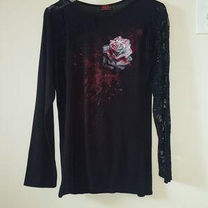 Long-sleeved bloody rose t-shirt with lace insets